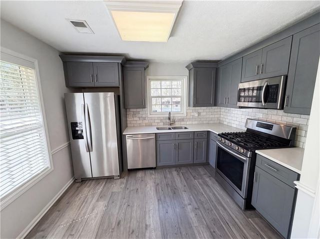 5596 Pinedale Circle, Sugar Hill, GA 30518