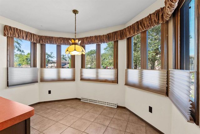 1710 W MARQUETTE STREET, Appleton, WI 54914