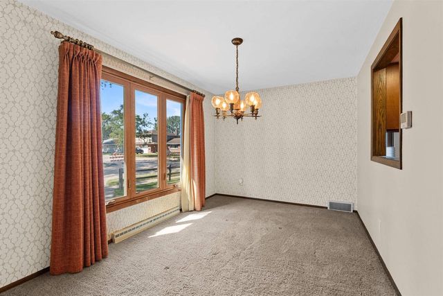 1710 W MARQUETTE STREET, Appleton, WI 54914