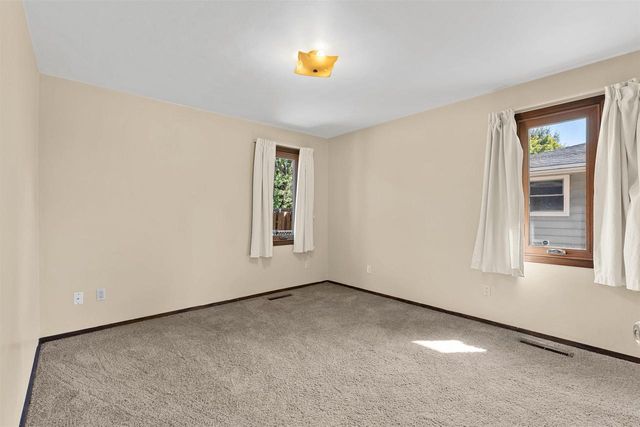 1710 W MARQUETTE STREET, Appleton, WI 54914