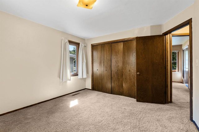 1710 W MARQUETTE STREET, Appleton, WI 54914