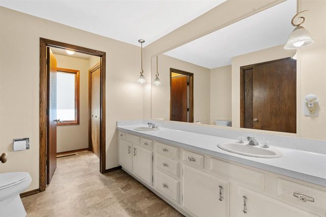 1710 W MARQUETTE STREET, Appleton, WI 54914