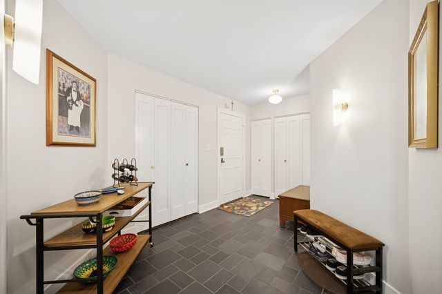 3801 Mission Hills Road 510, Northbrook, IL 60062