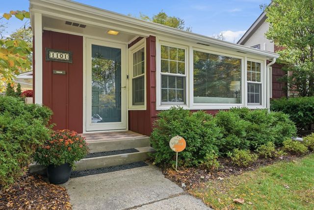 1101 W 53rd Street, Minneapolis, MN 55419