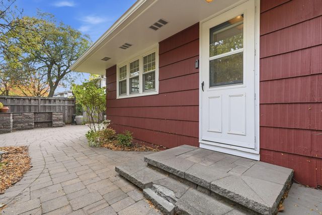 1101 W 53rd Street, Minneapolis, MN 55419