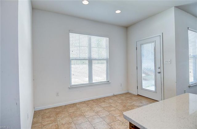 821 Stacey PL, Chesapeake, VA 23320