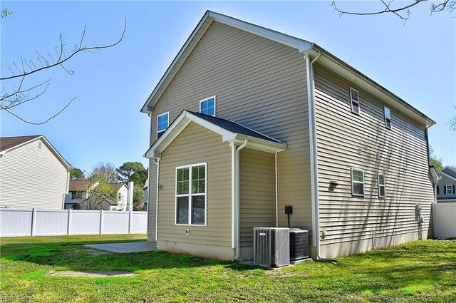 821 Stacey PL, Chesapeake, VA 23320