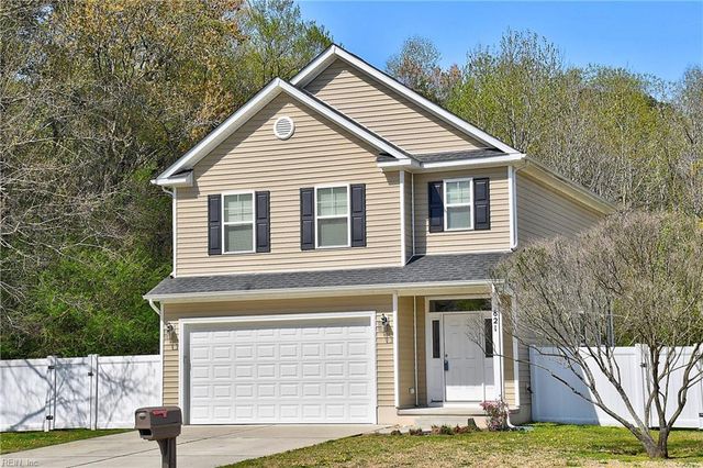 821 Stacey PL, Chesapeake, VA 23320