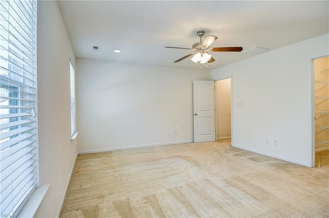 821 Stacey PL, Chesapeake, VA 23320