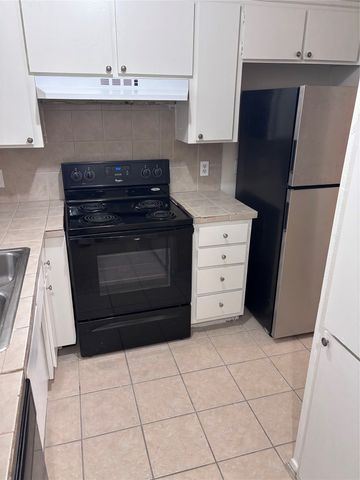 3205 Las Vegas Trail 3, Fort Worth, TX 76116
