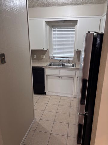 3205 Las Vegas Trail 3, Fort Worth, TX 76116