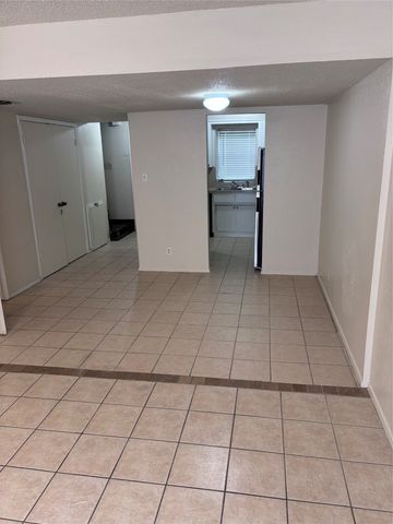 3205 Las Vegas Trail 3, Fort Worth, TX 76116