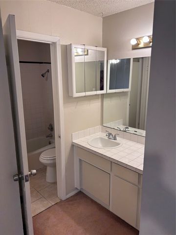 3205 Las Vegas Trail 3, Fort Worth, TX 76116