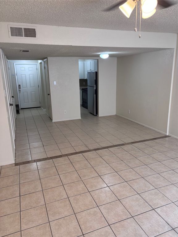 3205 Las Vegas Trail 3, Fort Worth, TX 76116