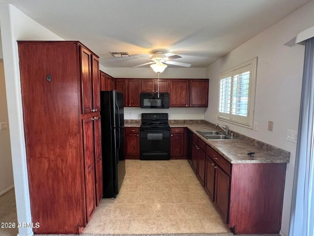 17442 W WATSON Lane, Surprise, AZ 85388