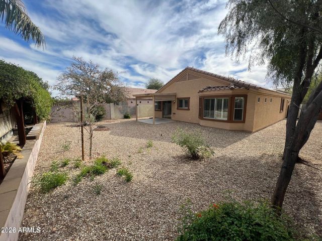 17442 W WATSON Lane, Surprise, AZ 85388