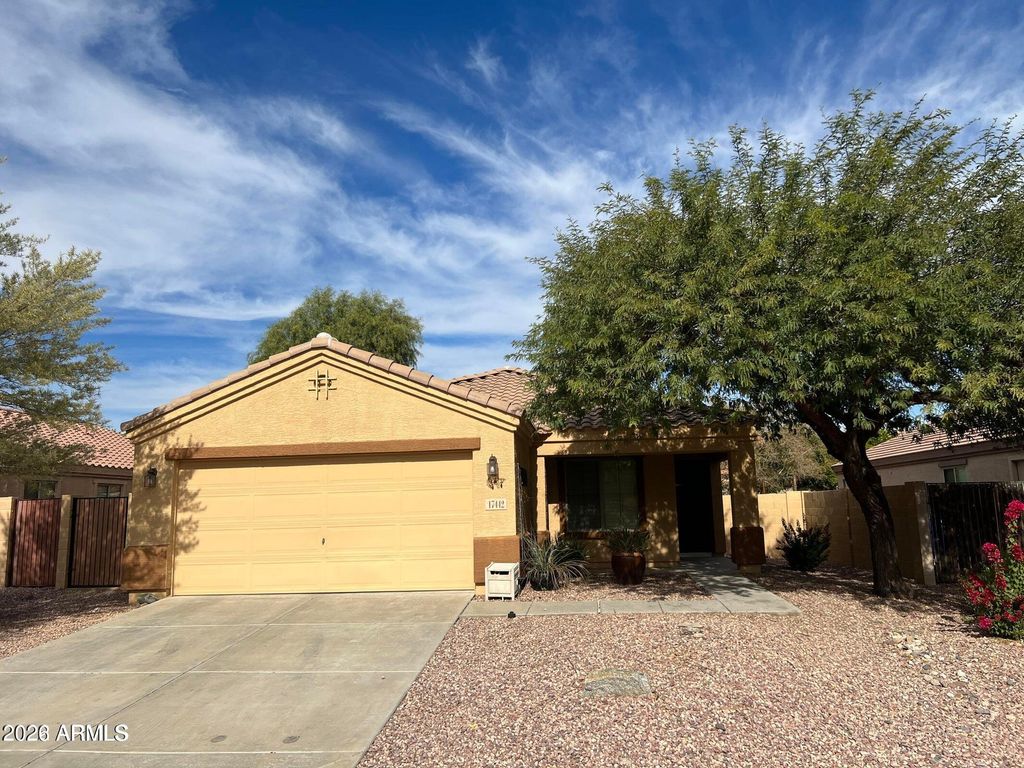 17442 W WATSON Lane, Surprise, AZ 85388