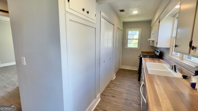 212 N Caswell, Glennville, GA 30427