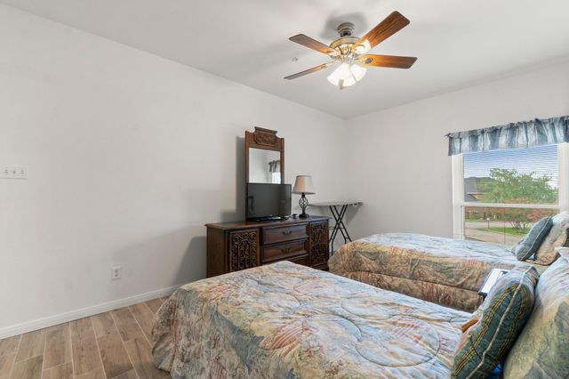 12800 Melville Drive B207, Montgomery, TX 77356