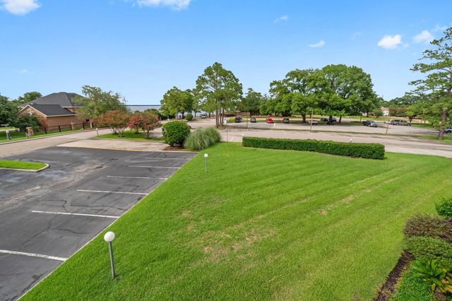 12800 Melville Drive B207, Montgomery, TX 77356