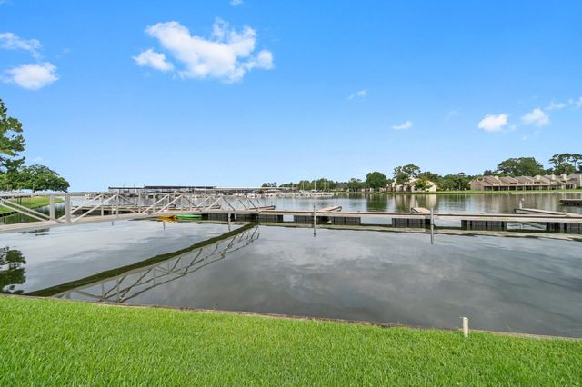 12800 Melville Drive B207, Montgomery, TX 77356