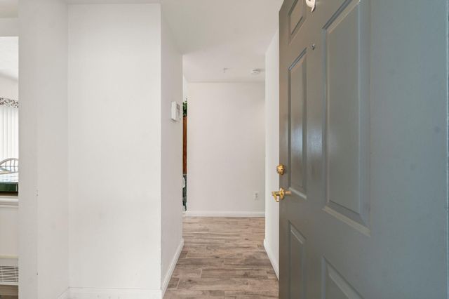 12800 Melville Drive B207, Montgomery, TX 77356