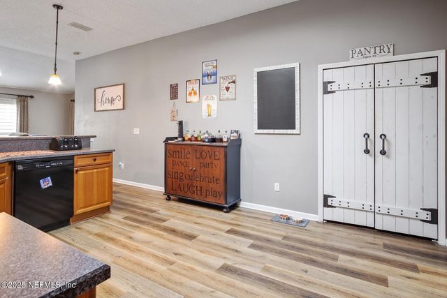 1744 NORTHGLEN Circle, Middleburg, FL 32068