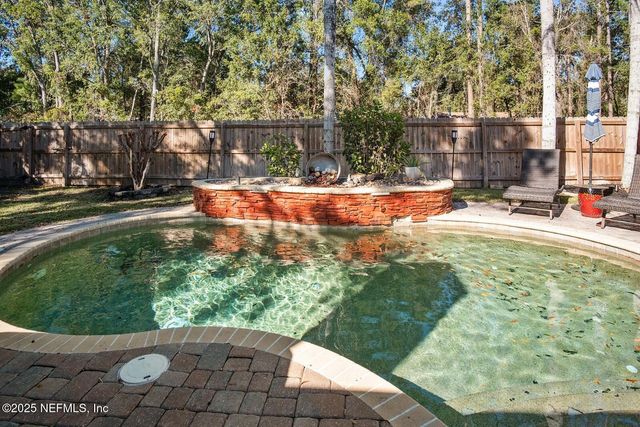 1744 NORTHGLEN Circle, Middleburg, FL 32068