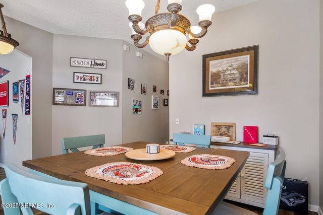 1744 NORTHGLEN Circle, Middleburg, FL 32068