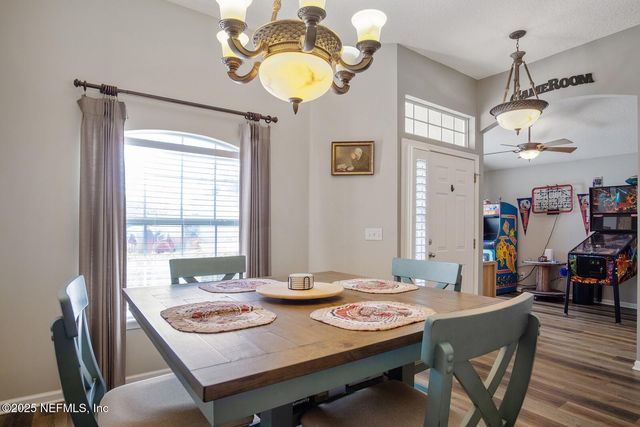 1744 NORTHGLEN Circle, Middleburg, FL 32068