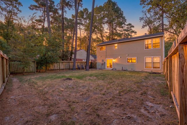 15 Cricket Hollow Place, The Woodlands, TX 77381