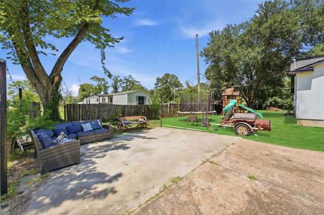 8005 Shagwood Drive, Houston, TX 77049