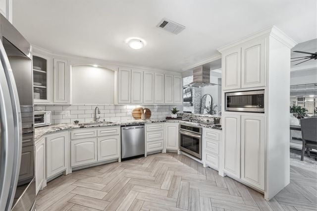 8005 Shagwood Drive, Houston, TX 77049