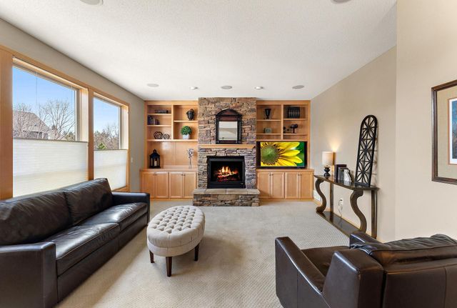 11470 Halstead Trail, Woodbury, MN 55129