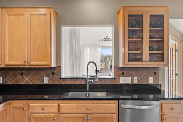 11470 Halstead Trail, Woodbury, MN 55129