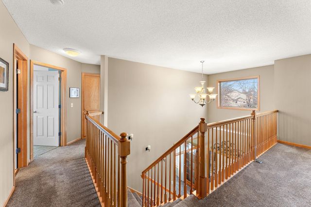 11470 Halstead Trail, Woodbury, MN 55129