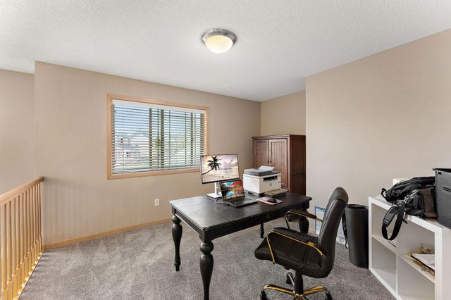 11470 Halstead Trail, Woodbury, MN 55129