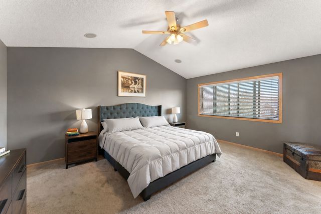 11470 Halstead Trail, Woodbury, MN 55129