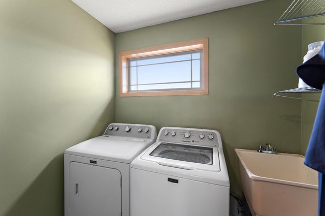 11470 Halstead Trail, Woodbury, MN 55129