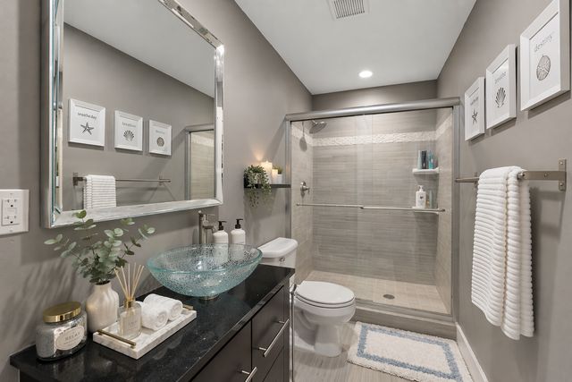 11470 Halstead Trail, Woodbury, MN 55129