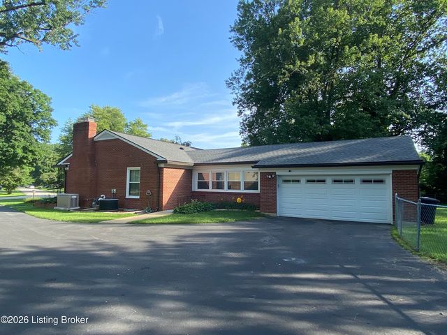 736 Wicklow Rd, Louisville, KY 40207
