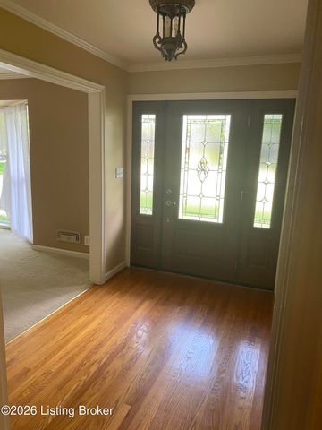 736 Wicklow Rd, Louisville, KY 40207