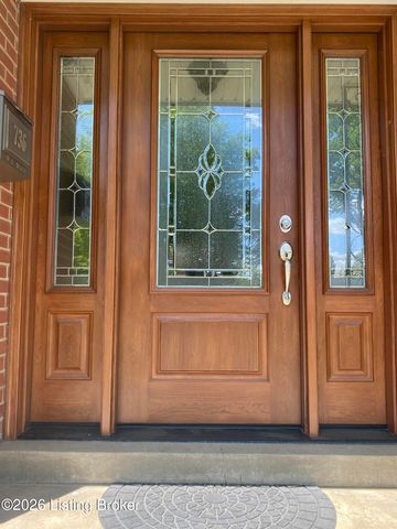 736 Wicklow Rd, Louisville, KY 40207
