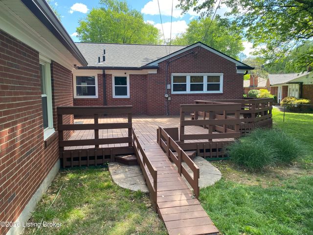 736 Wicklow Rd, Louisville, KY 40207