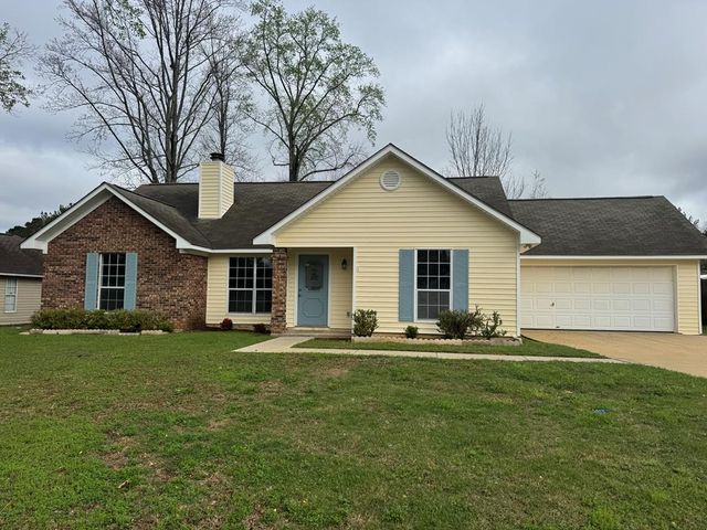 113 Bartlet Lane, Dothan, AL 36305