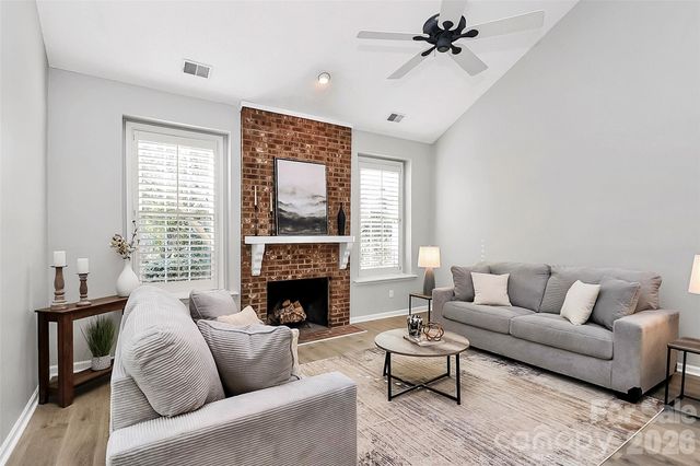 8233 Tradd Court, Charlotte, NC 28210