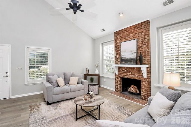 8233 Tradd Court, Charlotte, NC 28210