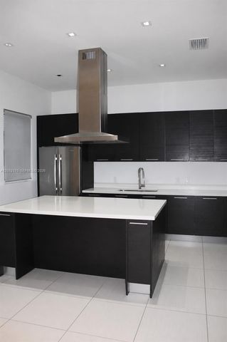 9151 NW 33rd Street, Doral, FL 33172