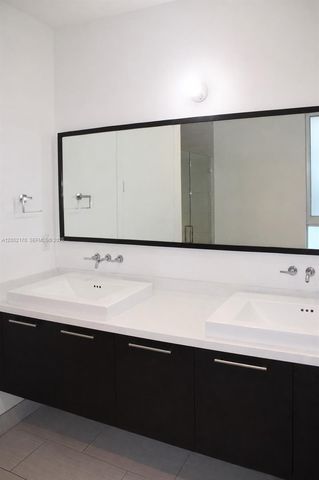 9151 NW 33rd Street, Doral, FL 33172