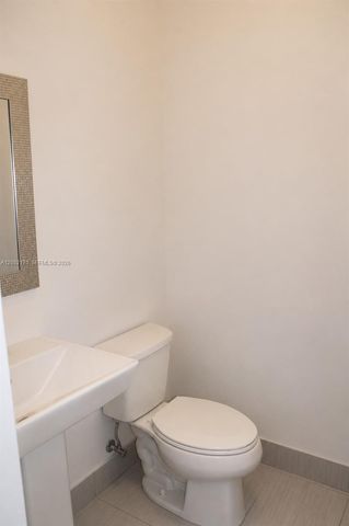 9151 NW 33rd Street, Doral, FL 33172